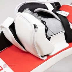 CCM Extreme Flex 5 Senior Goalie Blocker -Ccm Shop ccm blockers ccm extreme flex 5 senior goalie blocker 27972280320066