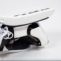 CCM Extreme Flex E4.5 Senior Goalie Blocker - Source Exclusive -Ccm Shop ccm blockers ccm extreme flex e4 5 senior goalie blocker source exclusive 5311046713410