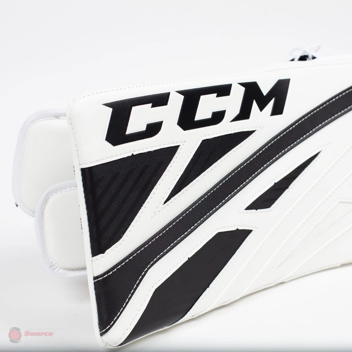 CCM Extreme Flex E4.9 Senior Goalie Blocker - Source Exclusive 4 CCM Extreme Flex E4.9 Senior Goalie Blocker - Source Exclusive - Image 2