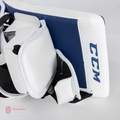 CCM Extreme Flex E5.5 Junior Goalie Blocker -Ccm Shop ccm blockers ccm extreme flex e5 5 junior goalie blocker 27988469186626
