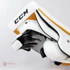 CCM Extreme Flex E5.9 Senior Goalie Blocker 19 CCM Extreme Flex E5.9 Senior Goalie Blocker -Ccm Shop ccm blockers ccm extreme flex e5 9 senior goalie blocker 27988477313090