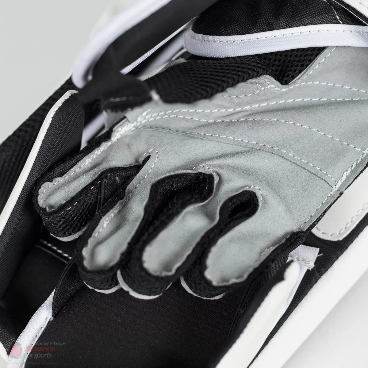 CCM Premier P2.5 Junior Goalie Blocker - Source Exclusive 6 CCM Premier P2.5 Junior Goalie Blocker - Source Exclusive - Image 4