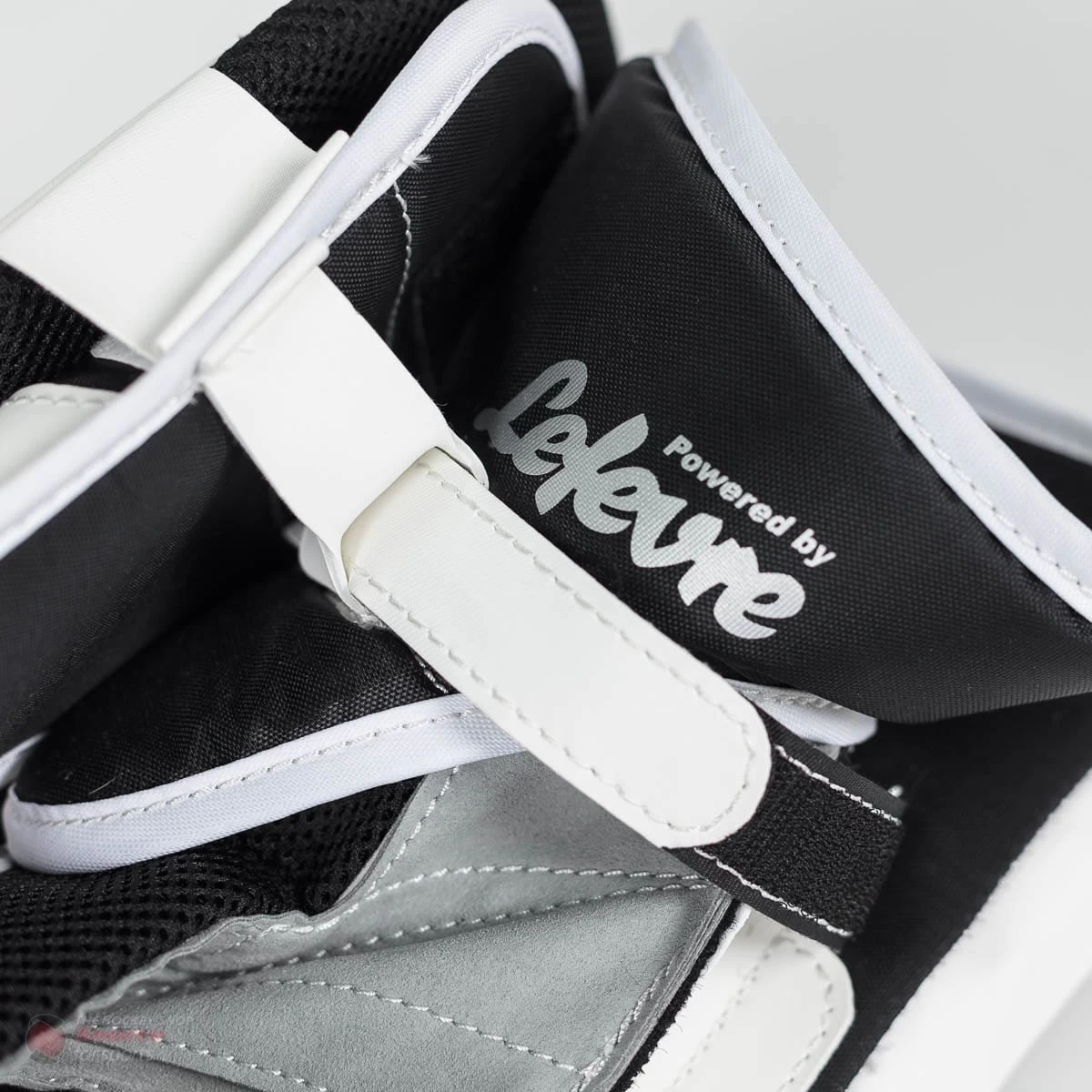 CCM Premier P2.5 Junior Goalie Blocker - Source Exclusive 9 CCM Premier P2.5 Junior Goalie Blocker - Source Exclusive - Image 7