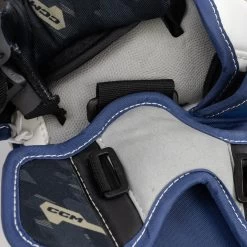 CCM Axis 2.5 Junior Goalie Catcher -Ccm Shop ccm catchers ccm axis 2 5 junior goalie catcher 29106110857282