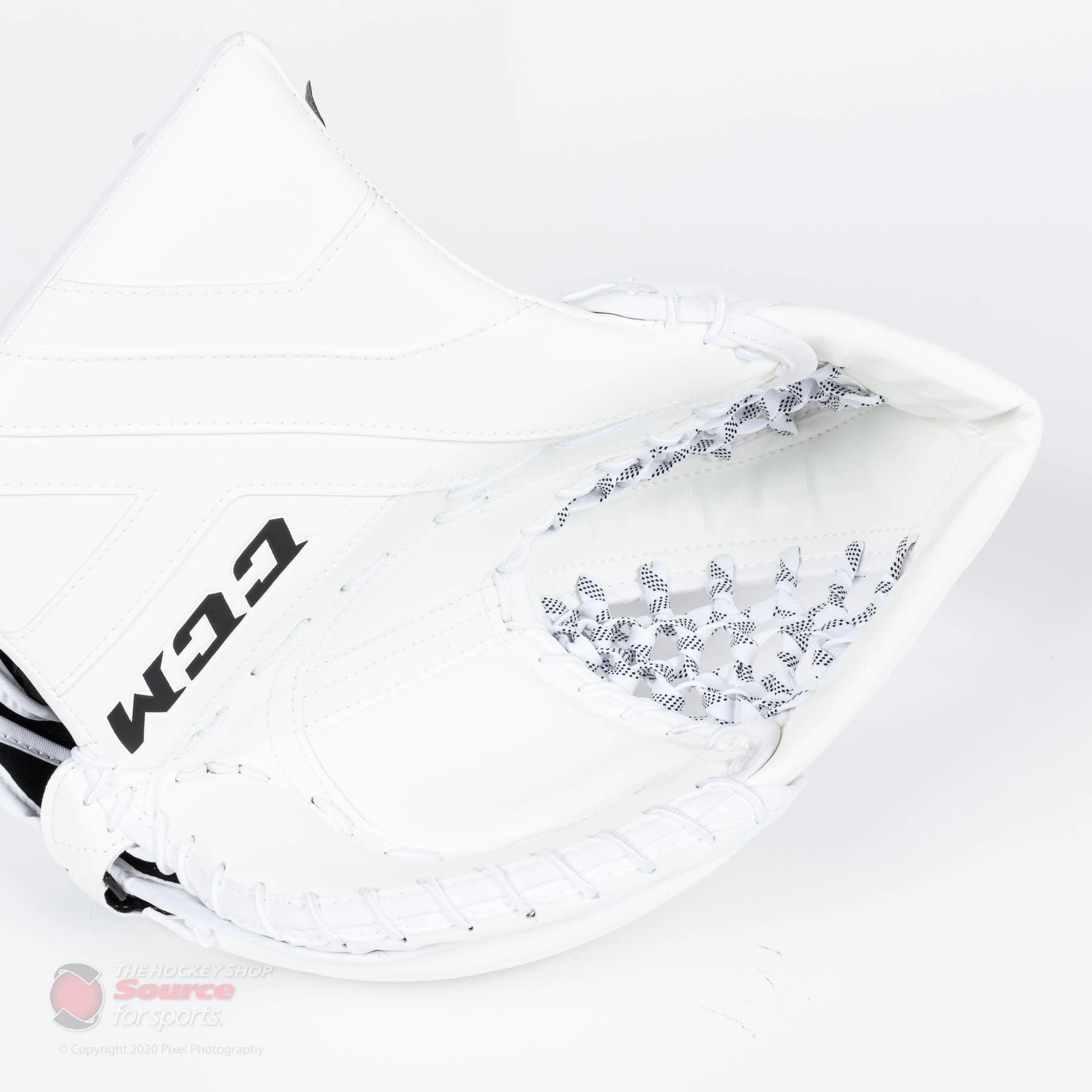 CCM Axis A1.9 Intermediate Goalie Catcher - Source Exclusive 4 CCM Axis A1.9 Intermediate Goalie Catcher - Source Exclusive - Image 2