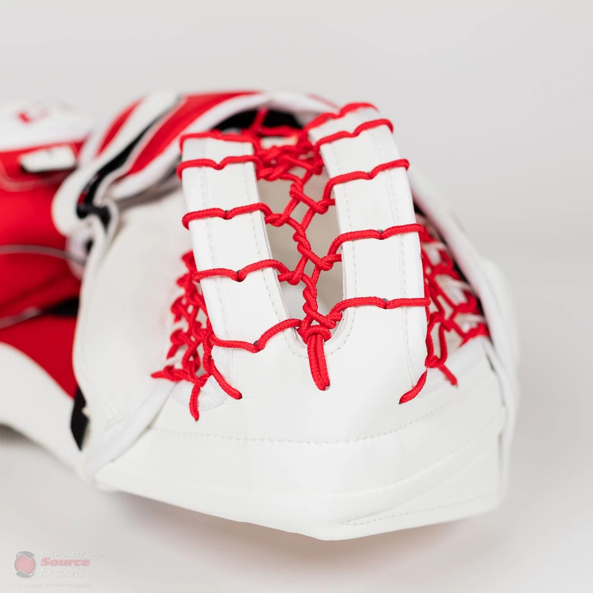 CCM Extreme Flex 4 Pro Senior Goalie Catcher 13 CCM Extreme Flex 4 Pro Senior Goalie Catcher - Image 11