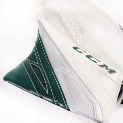 CCM Extreme Flex 4 Pro Stock Senior Goalie Catcher - Dustin Wolf #2 -Ccm Shop ccm catchers ccm extreme flex 4 pro stock senior goalie catcher dustin wolf 2 white silver green regular 29069858603074
