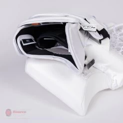 CCM Extreme Flex 5 Senior Goalie Catcher - 590 Break Angle -Ccm Shop ccm catchers ccm extreme flex 5 senior goalie catcher 590 break angle white regular 28235111268418