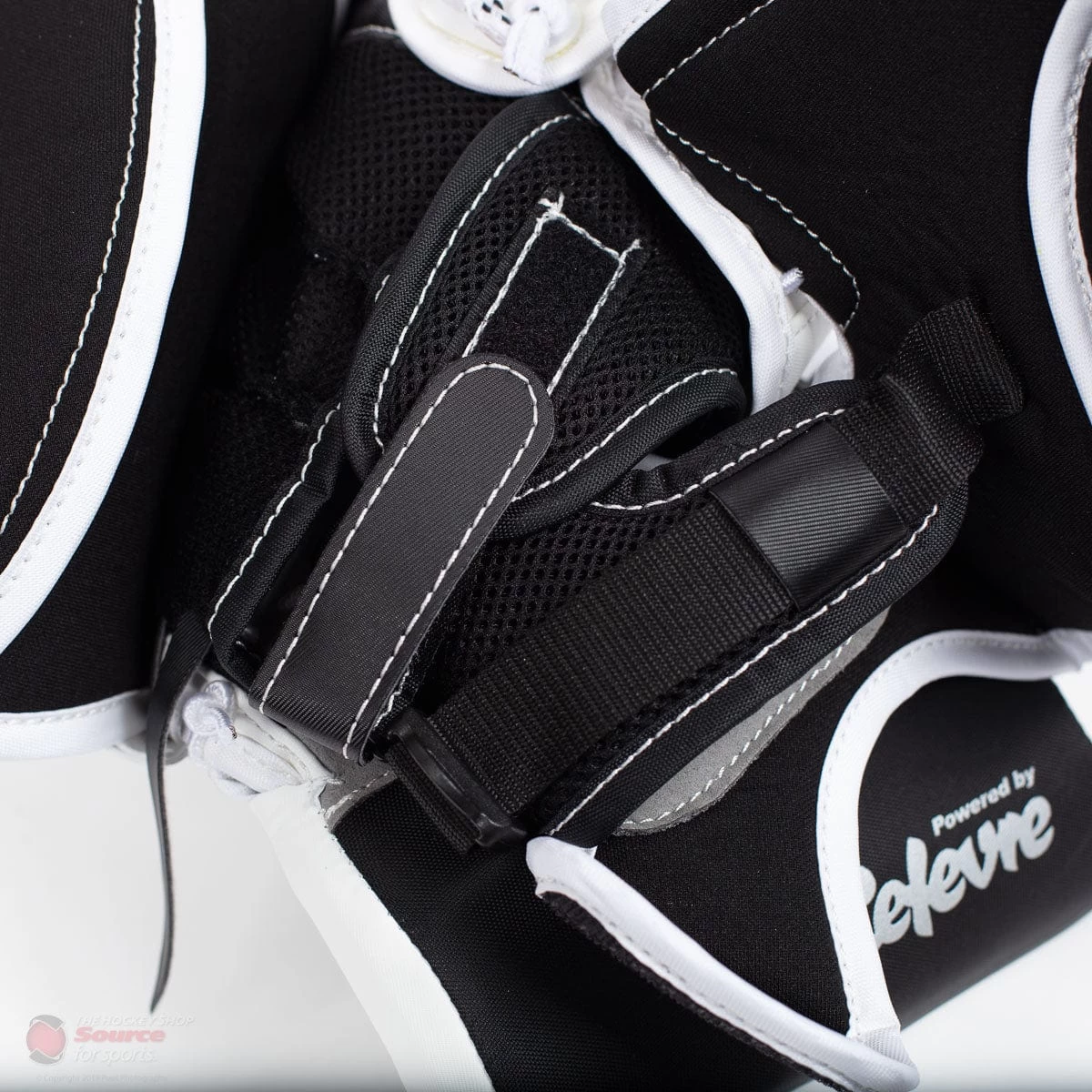 CCM Extreme Flex E4.5 Junior Goalie Catcher - Source Exclusive 11 CCM Extreme Flex E4.5 Junior Goalie Catcher - Source Exclusive - Image 9