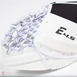 CCM Extreme Flex E4.5 Senior Goalie Catcher - Source Exclusive 21 CCM Extreme Flex E4.5 Senior Goalie Catcher - Source Exclusive -Ccm Shop ccm catchers ccm extreme flex e4 5 senior goalie catcher source exclusive 5323888427074