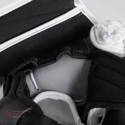 CCM Extreme Flex E5.5 Junior Goalie Catcher 30 CCM Extreme Flex E5.5 Junior Goalie Catcher -Ccm Shop ccm catchers ccm extreme flex e5 5 junior goalie catcher 27972557504578