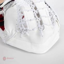 CCM Extreme Flex E5.5 Senior Goalie Catcher 28 CCM Extreme Flex E5.5 Senior Goalie Catcher -Ccm Shop ccm catchers ccm extreme flex e5 5 senior goalie catcher 27988515684418