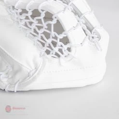 CCM Extreme Flex E5.5 Senior Goalie Catcher 26 CCM Extreme Flex E5.5 Senior Goalie Catcher -Ccm Shop ccm catchers ccm extreme flex e5 5 senior goalie catcher 27988515913794