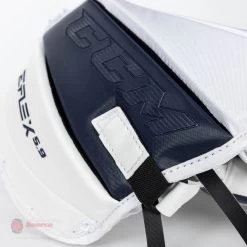 CCM Extreme Flex E5.9 Intermediate Goalie Catcher -Ccm Shop ccm catchers ccm extreme flex e5 9 intermediate goalie catcher 27988516864066