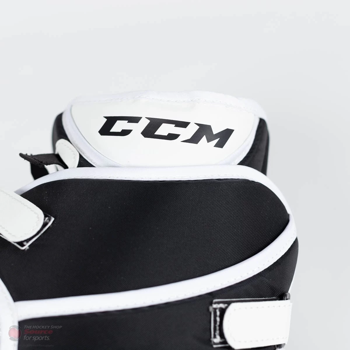 CCM Premier P2.5 Junior Goalie Catcher - Source Exclusive 10 CCM Premier P2.5 Junior Goalie Catcher - Source Exclusive - Image 8