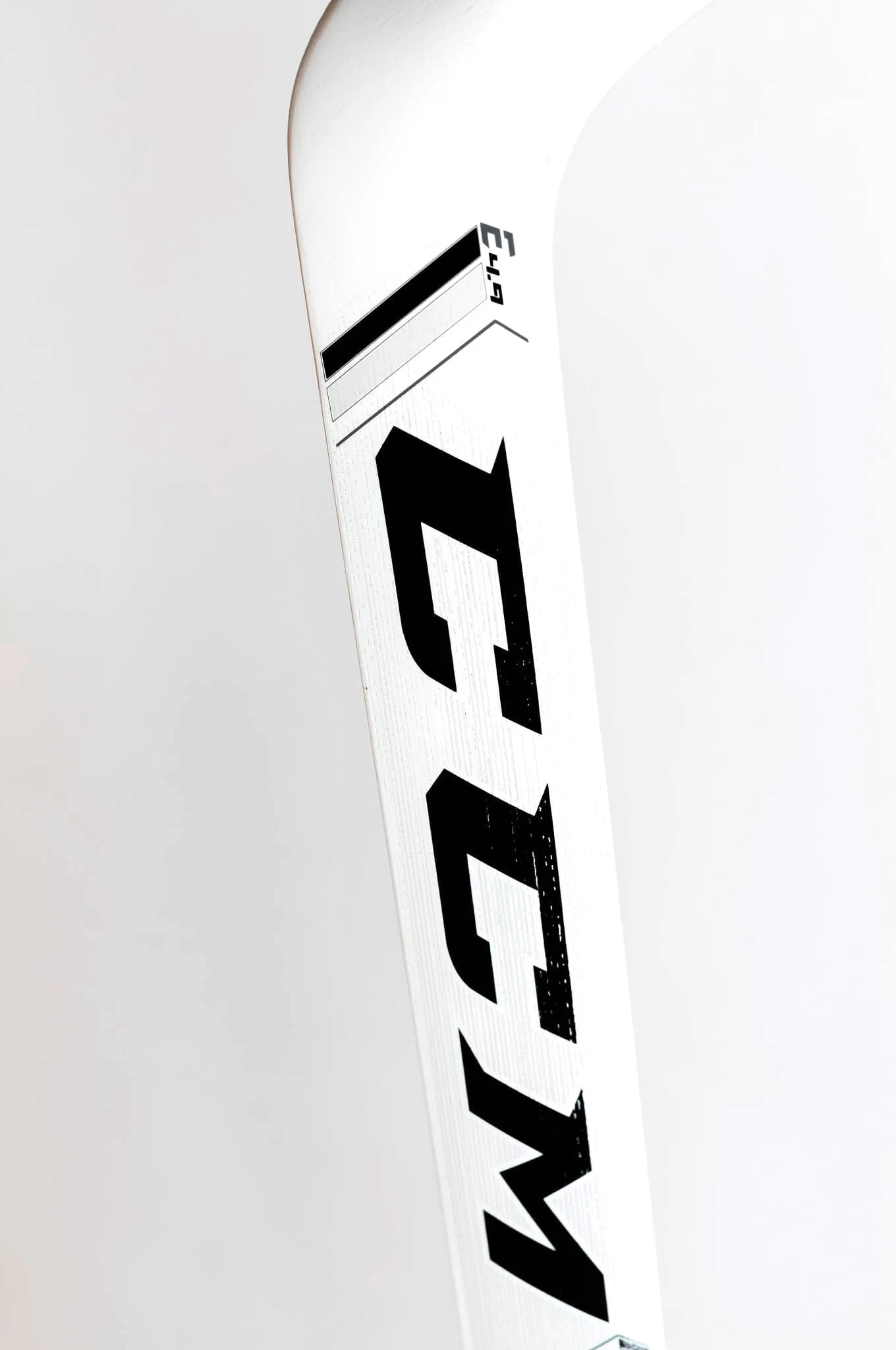 CCM Extreme Flex E4.9 Junior Goalie Stick 14 CCM Extreme Flex E4.9 Junior Goalie Stick - Image 12