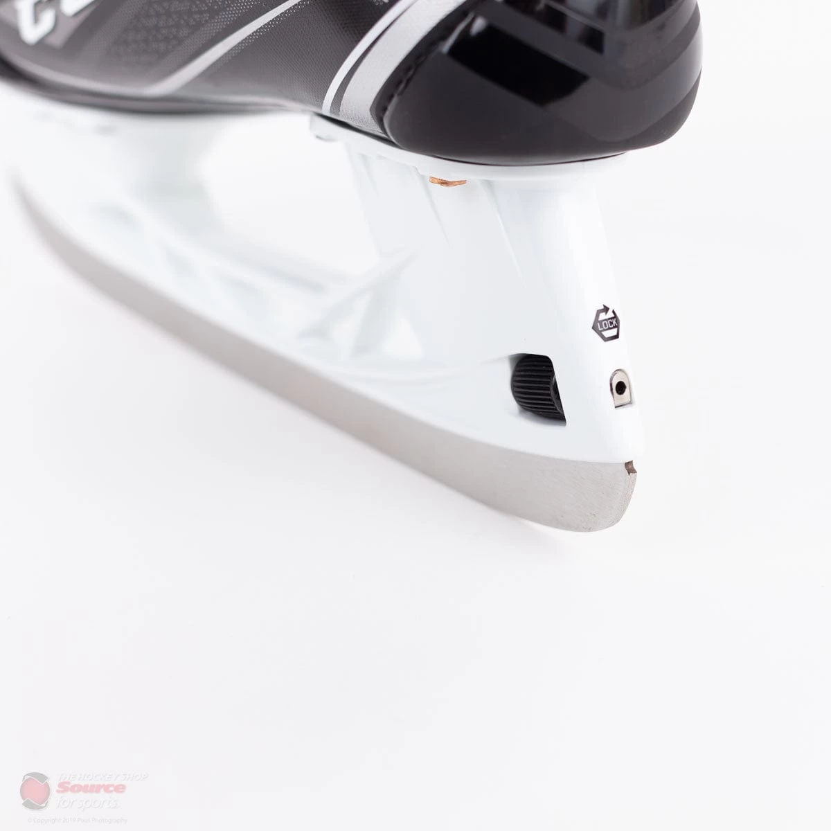 CCM RIBCOR Titanium Senior Hockey Skates (2019) 8 CCM RIBCOR Titanium Senior Hockey Skates (2019) - Image 6