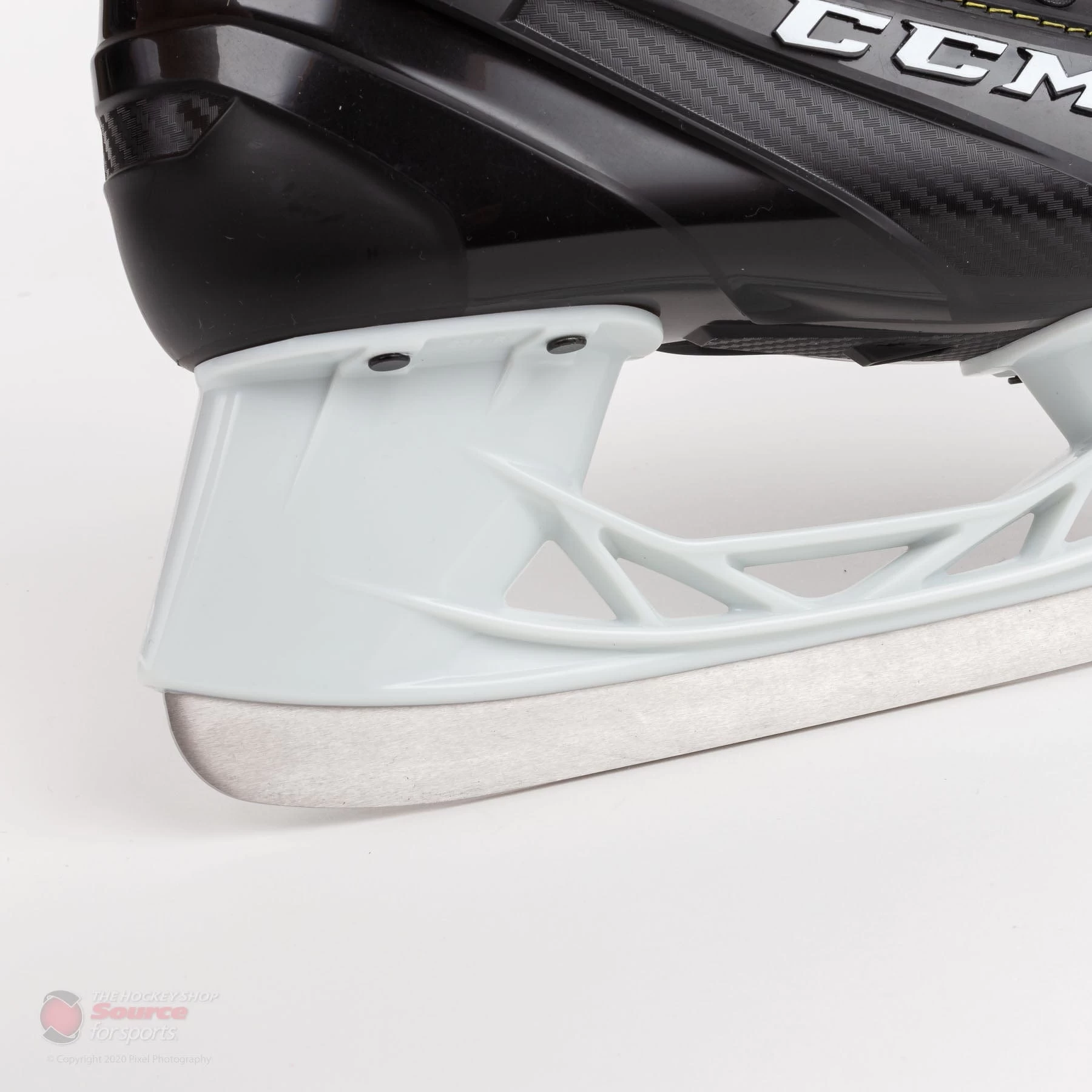 CCM Super Tacks 9350 Junior Hockey Skates 8 CCM Super Tacks 9350 Junior Hockey Skates - Image 6