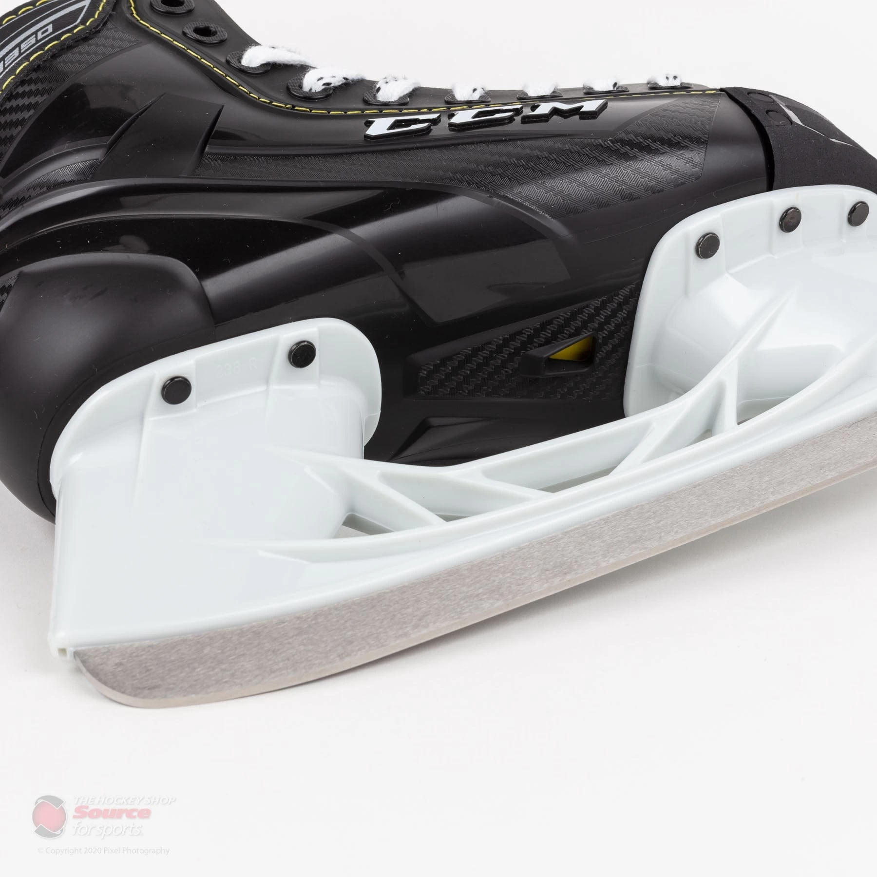 CCM Super Tacks 9350 Junior Hockey Skates 9 CCM Super Tacks 9350 Junior Hockey Skates - Image 7