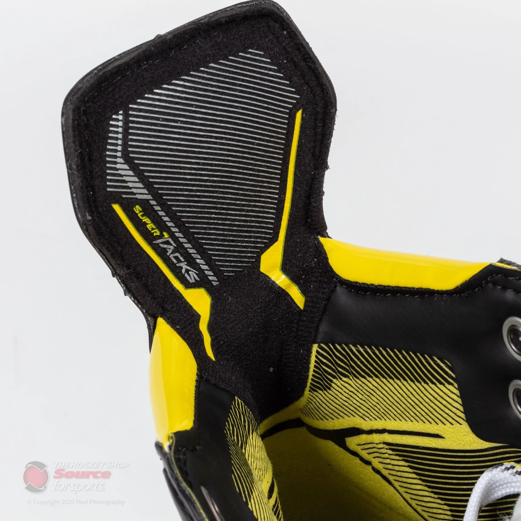 CCM Super Tacks Vector Plus Junior Hockey Skates (2020) 12 CCM Super Tacks Vector Plus Junior Hockey Skates (2020) - Image 10