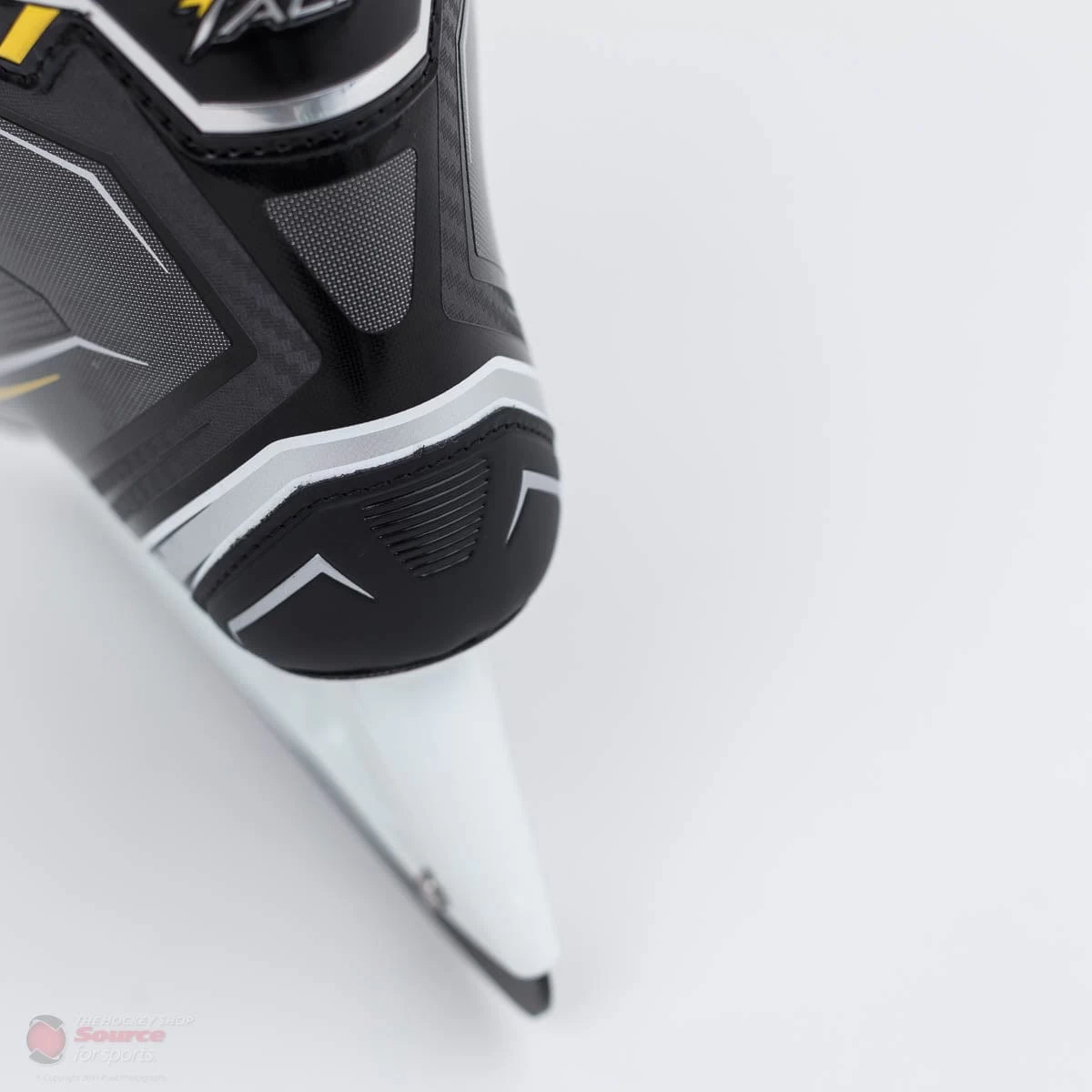 CCM Tacks 9090 Junior Hockey Skates 8 CCM Tacks 9090 Junior Hockey Skates - Image 6