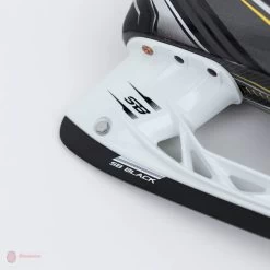 CCM Tacks 9090 Junior Hockey Skates 28 CCM Tacks 9090 Junior Hockey Skates -Ccm Shop ccm hockey skates ccm tacks 9090 junior hockey skates 4566115876930