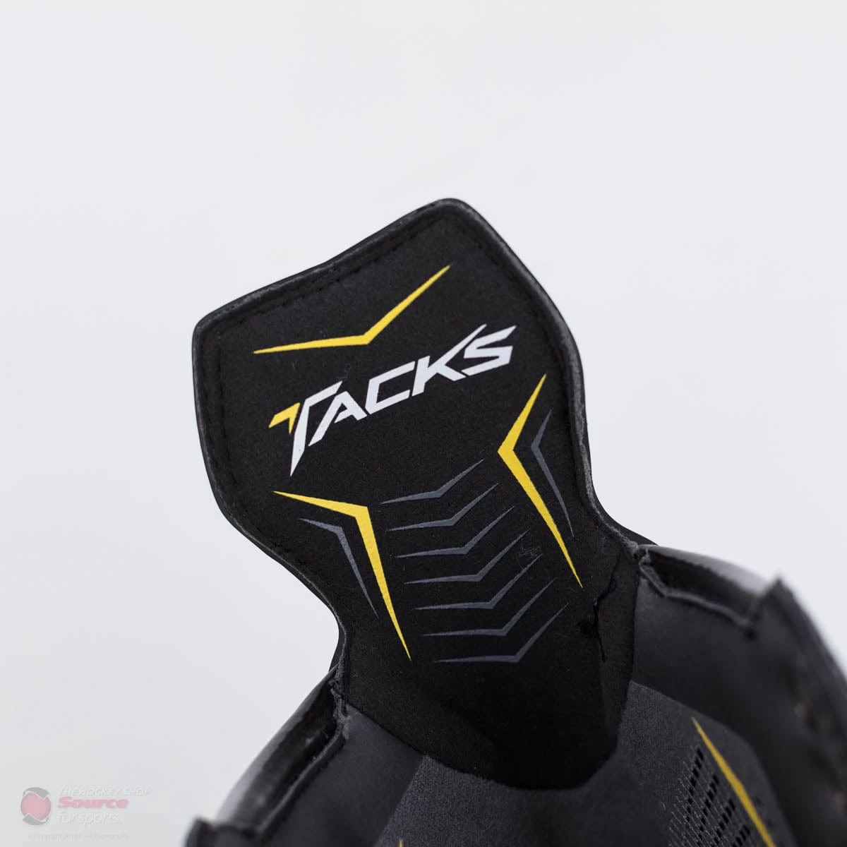 CCM Tacks 9090 Junior Hockey Skates 15 CCM Tacks 9090 Junior Hockey Skates - Image 13