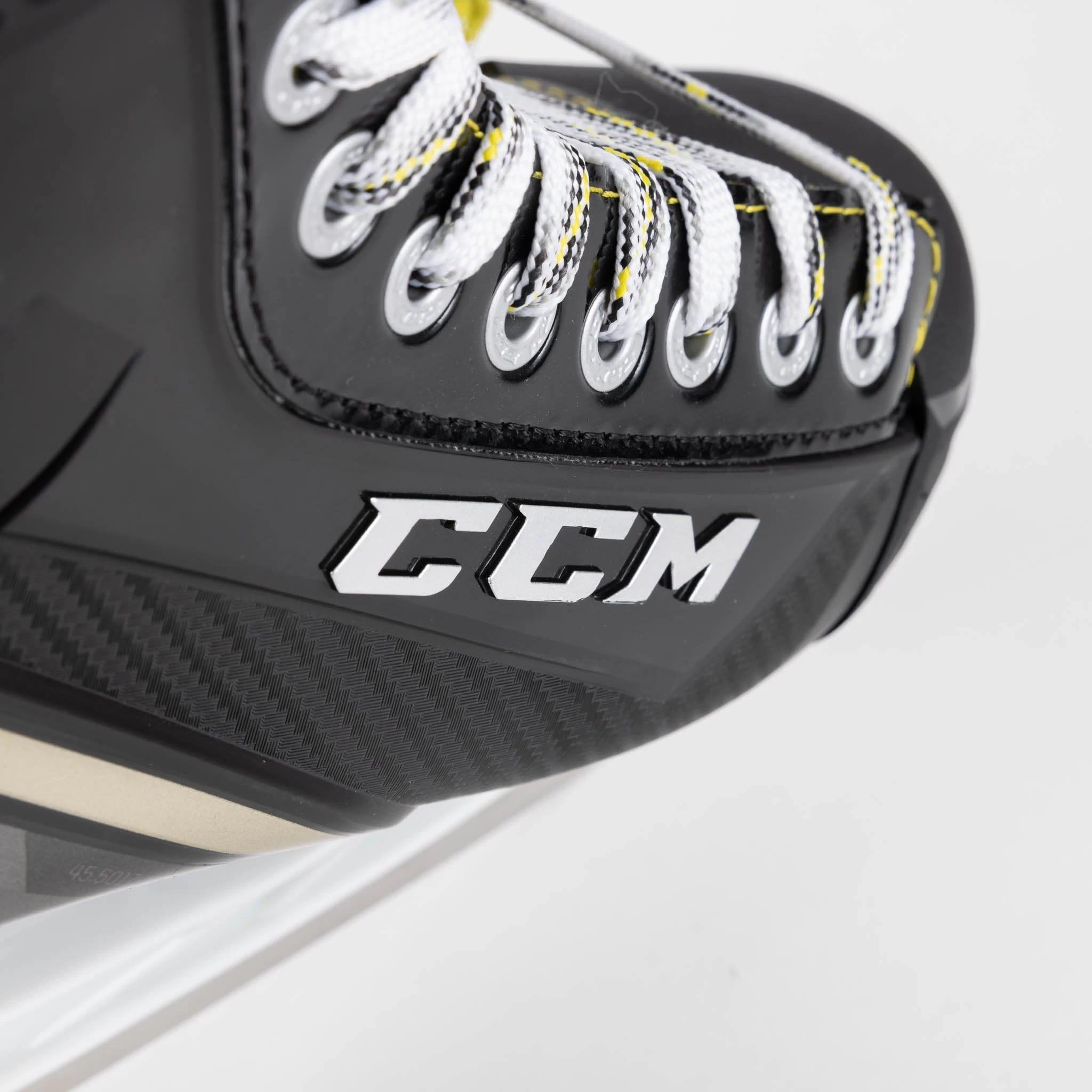 CCM Tacks AS560 Intermediate Hockey Skates 11 CCM Tacks AS560 Intermediate Hockey Skates - Image 9
