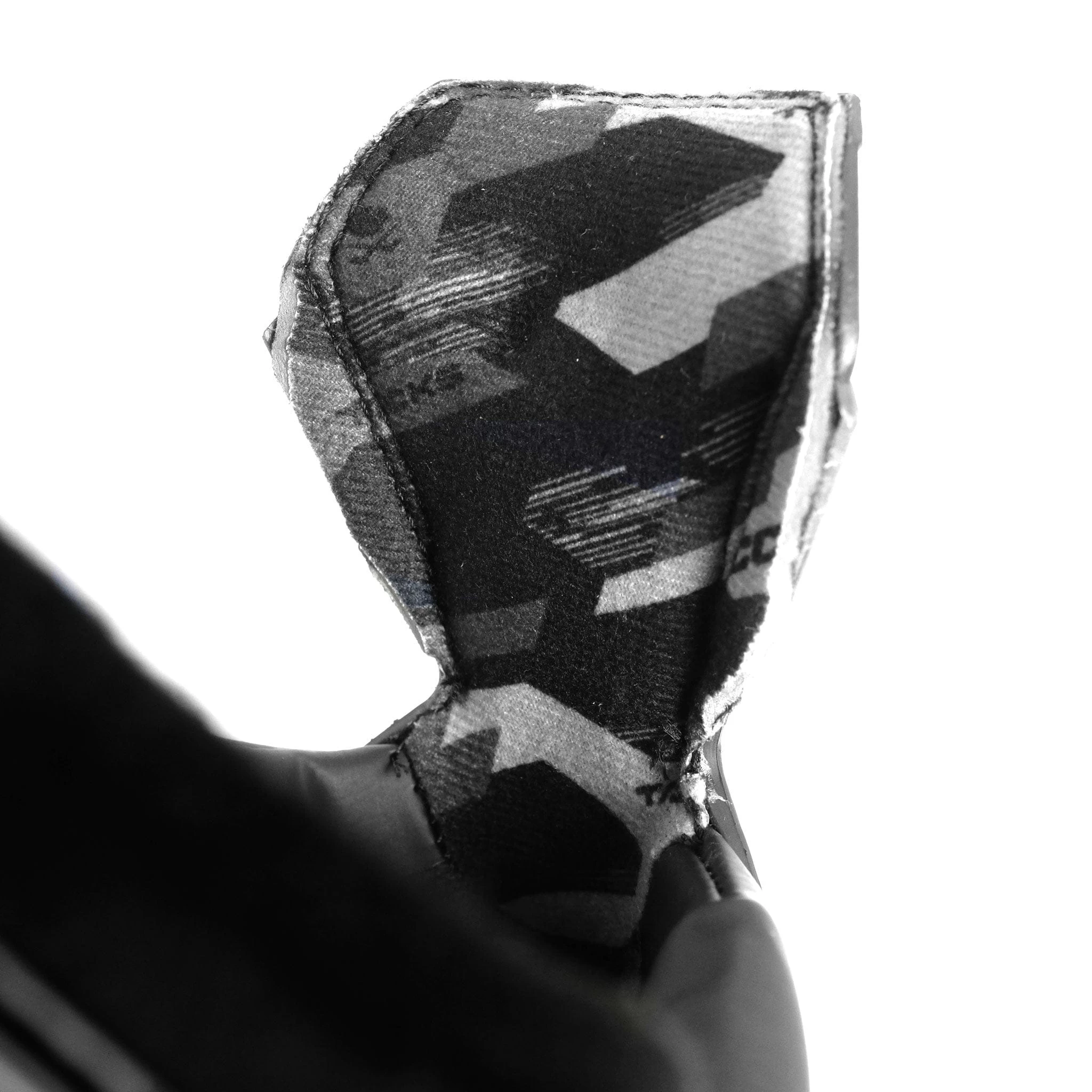 CCM Tacks Vector Plus Intermediate Hockey Skates 7 CCM Tacks Vector Plus Intermediate Hockey Skates - Image 5