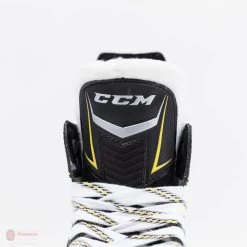 CCM Tacks Vector Plus Junior Hockey Skates (2018) -Ccm Shop ccm hockey skates ccm tacks vector plus junior hockey skates 2018 4566185050178