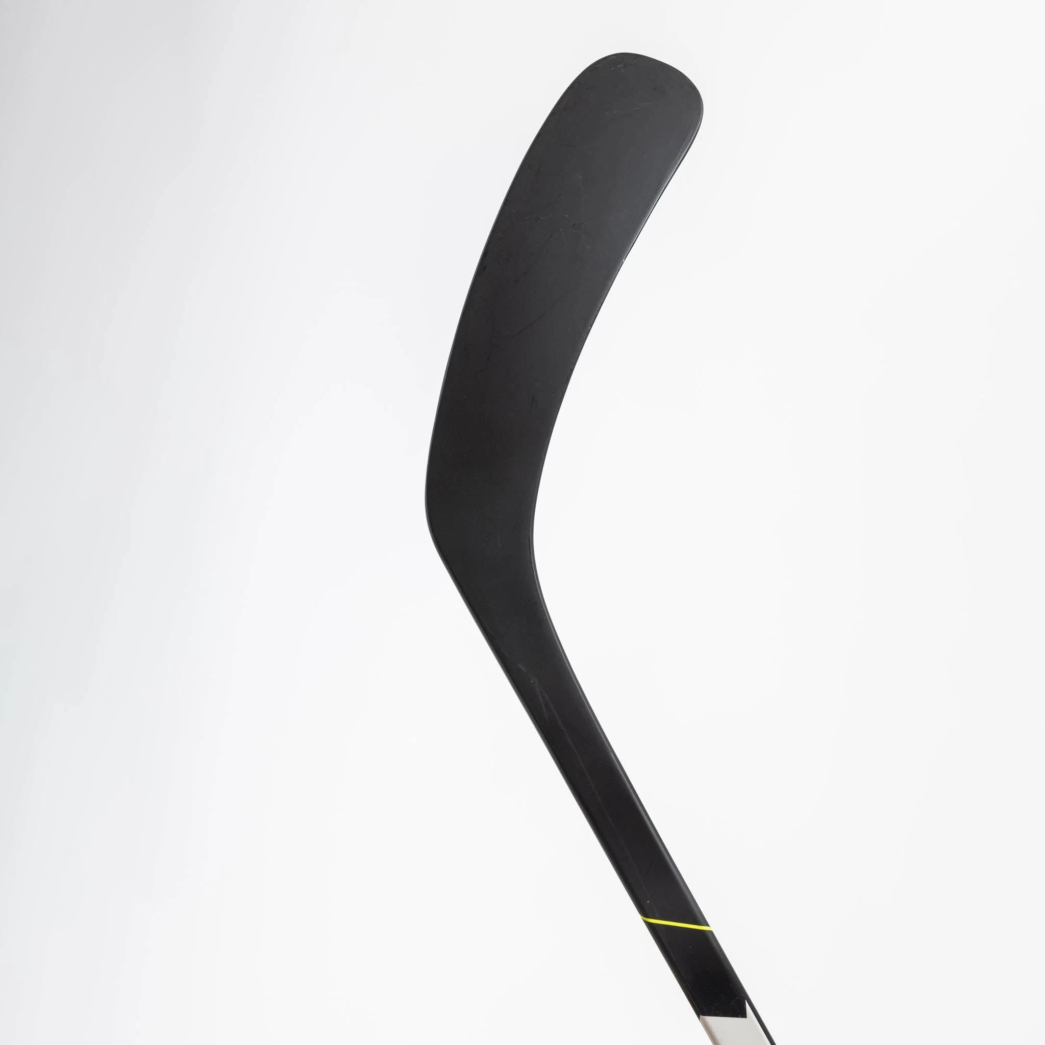 CCM Super Tacks 9360 Senior Hockey Stick 4 CCM Super Tacks 9360 Senior Hockey Stick - Image 2