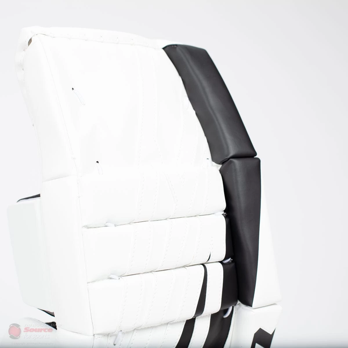 CCM Extreme Flex E4.5 Junior Goalie Leg Pads - Source Exclusive 4 CCM Extreme Flex E4.5 Junior Goalie Leg Pads - Source Exclusive - Image 2