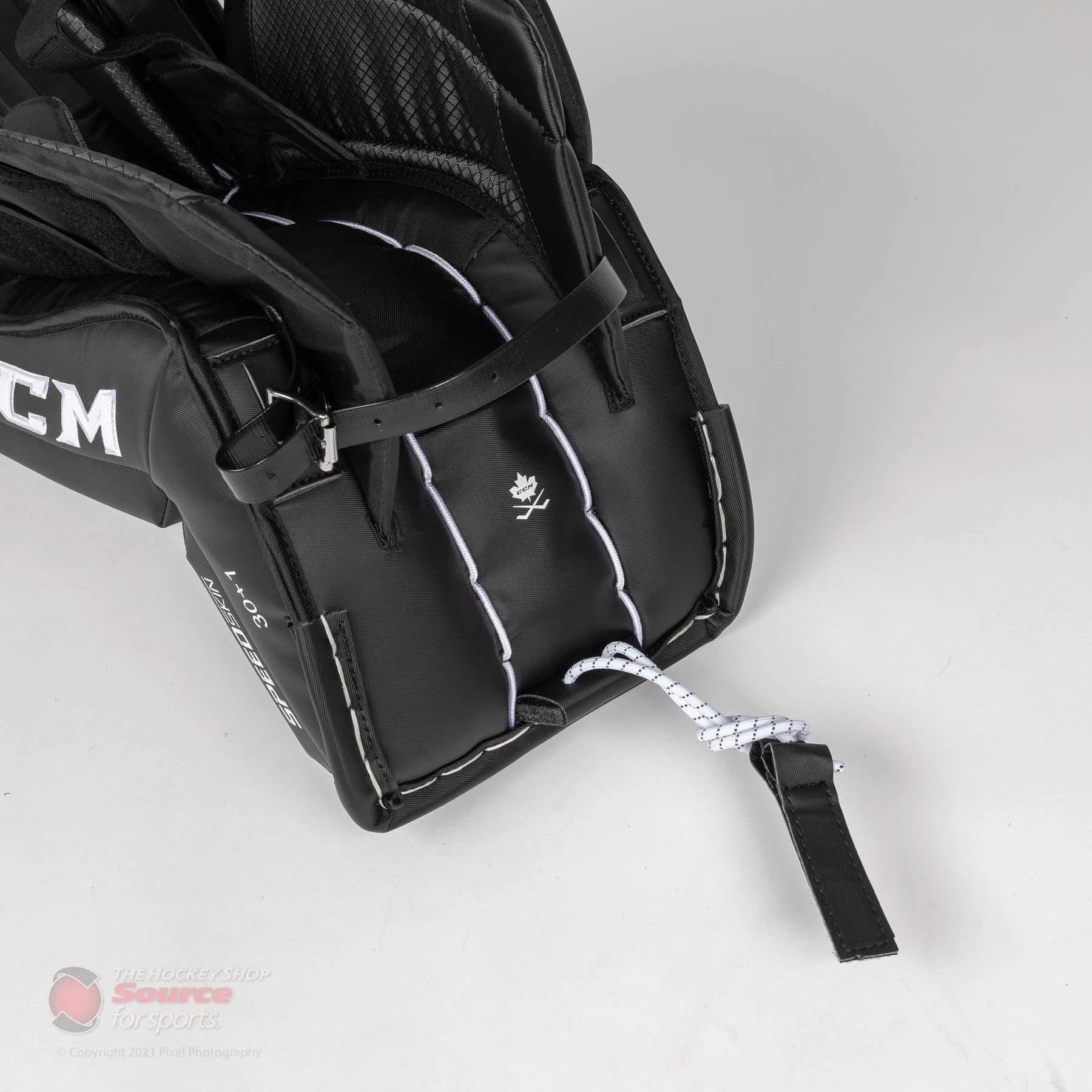 CCM Extreme Flex E5.5 Junior Goalie Leg Pads - Source Exclusive 15 CCM Extreme Flex E5.5 Junior Goalie Leg Pads - Source Exclusive - Image 13