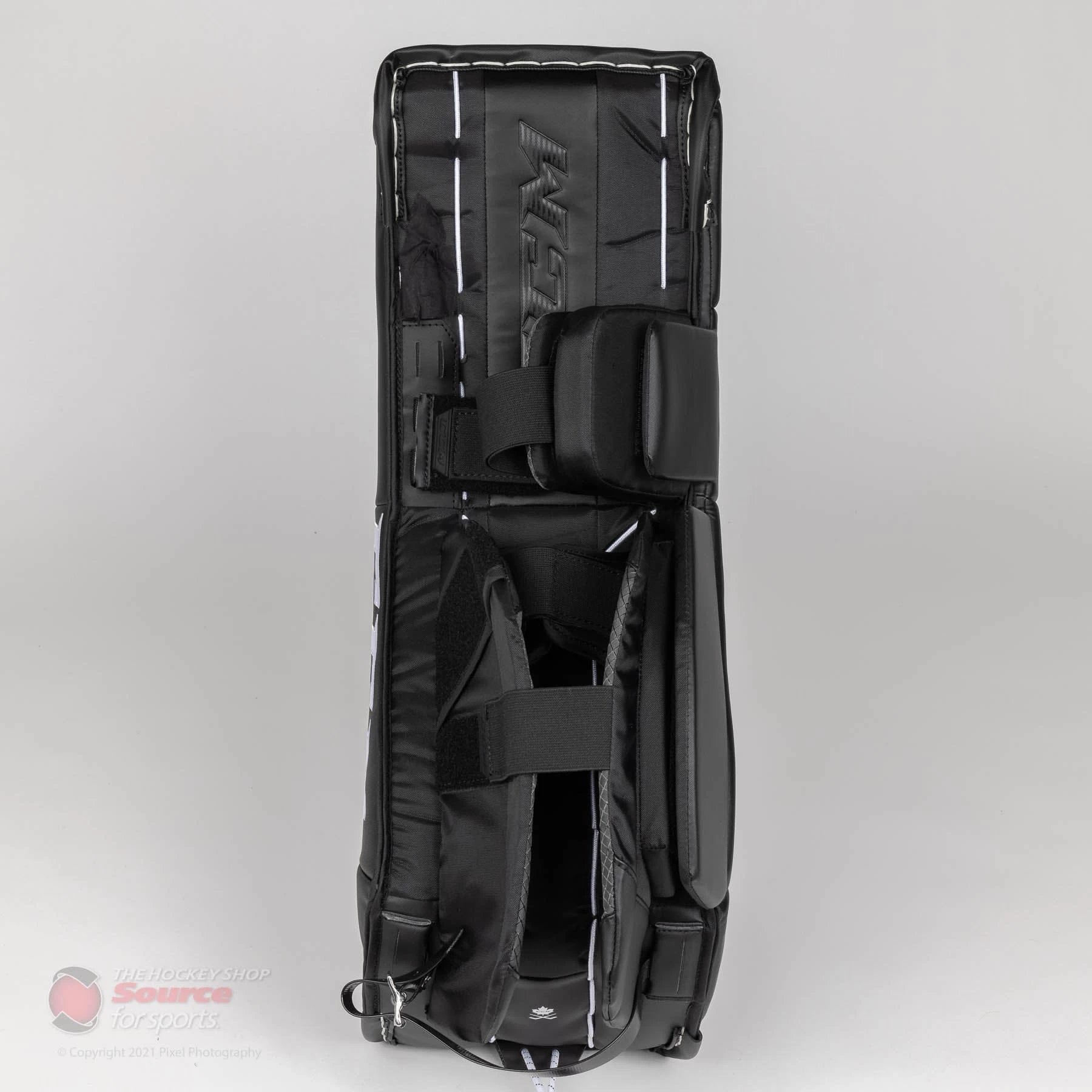 CCM Extreme Flex E5.5 Junior Goalie Leg Pads - Source Exclusive 6 CCM Extreme Flex E5.5 Junior Goalie Leg Pads - Source Exclusive - Image 4