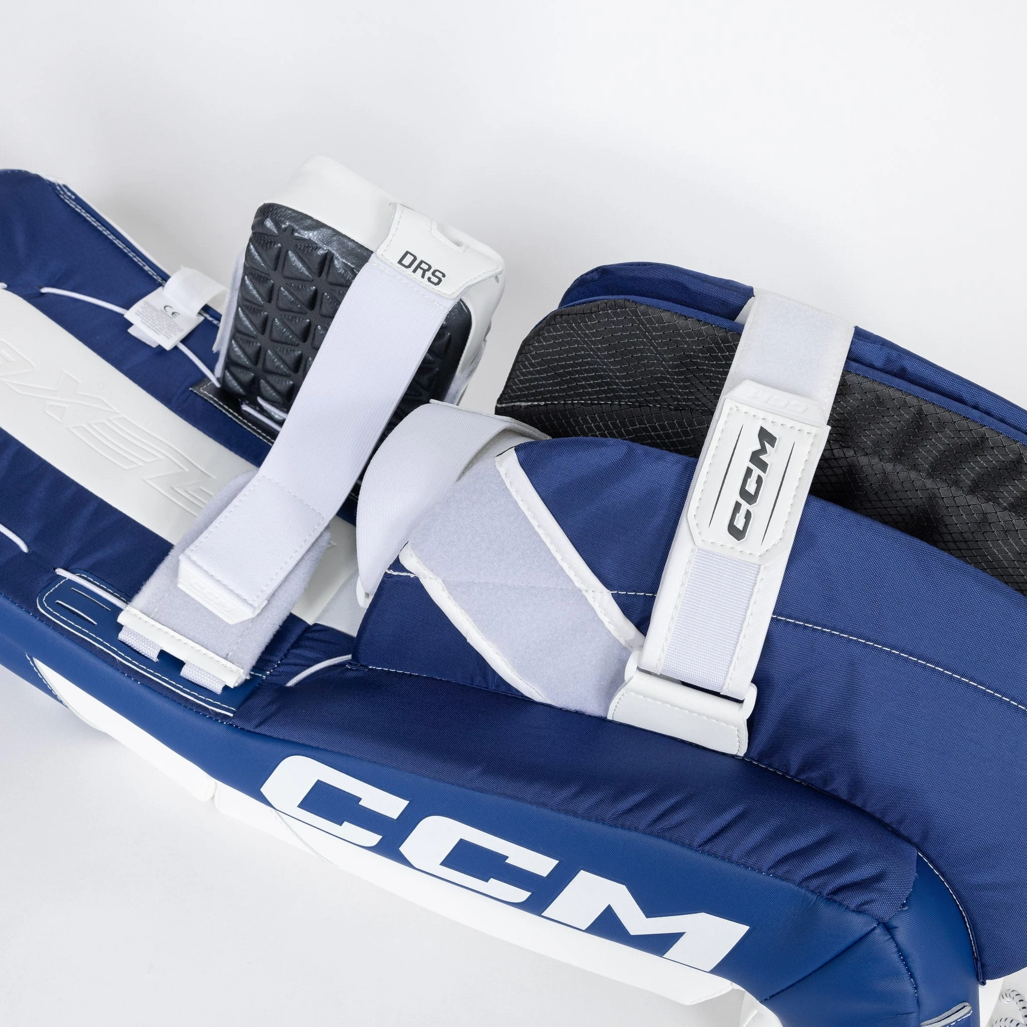 CCM Extreme Flex E6.9 Senior Goalie Leg Pads 9 CCM Extreme Flex E6.9 Senior Goalie Leg Pads - Image 7