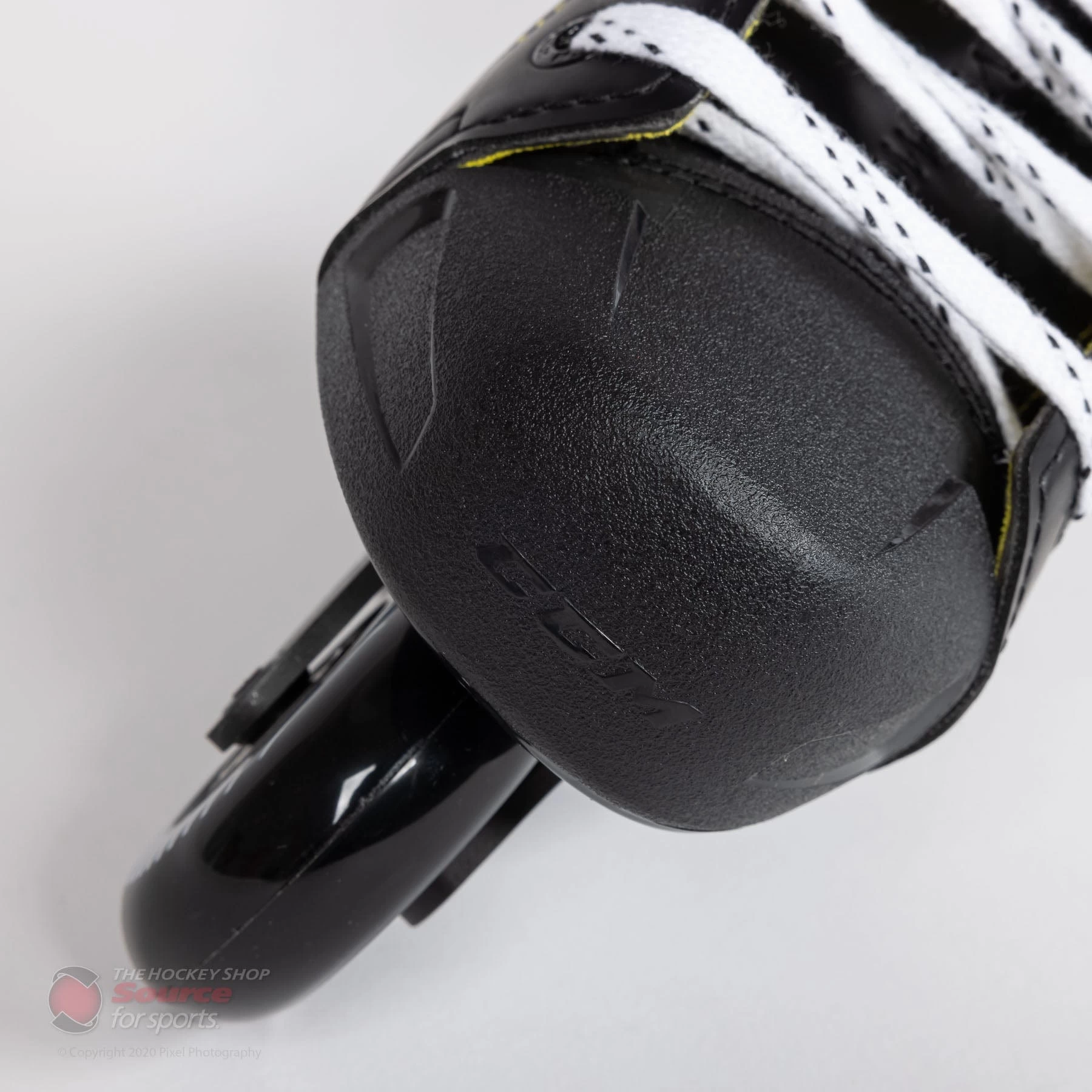 CCM Super Tacks 9350R Youth Roller Hockey Skates 13 CCM Super Tacks 9350R Youth Roller Hockey Skates - Image 11